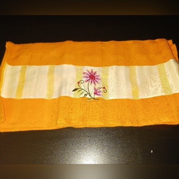 Kitchen Towels 3 for $15 - Picture 2 of 2